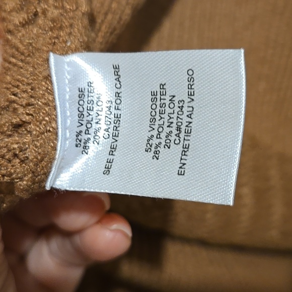 TRUTH sweater. - Picture 4 of 4